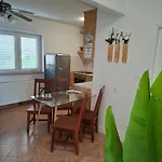 Magnolia Apartmán *