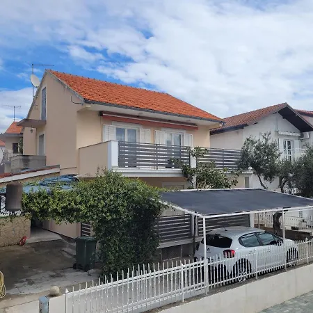 Apartment Magnolia Zaboric