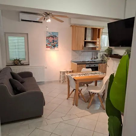 Magnolia Apartment