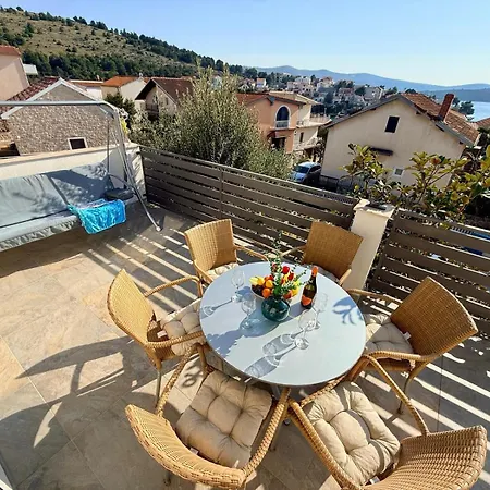 Magnolia Apartment